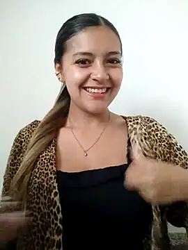 Snapshot of alana_69 chatting on March 17, 5:27 pm alana 69 online show from March 17, 5:27 pm