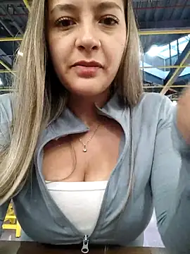 alana 69 online show from June 25, 10:59 pm