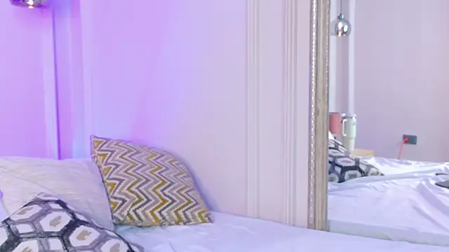 Sara Boom online show from November 13, 2:32 pm