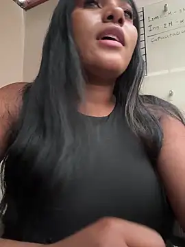 Snapshot of Sara_Boom chatting on September 18, 4:21 pm Sara Boom online show from September 18, 4:21 pm