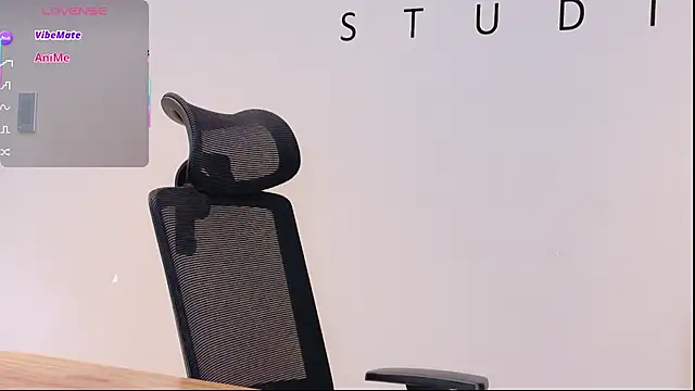 Sara Boom online show from November 17, 2:32 pm