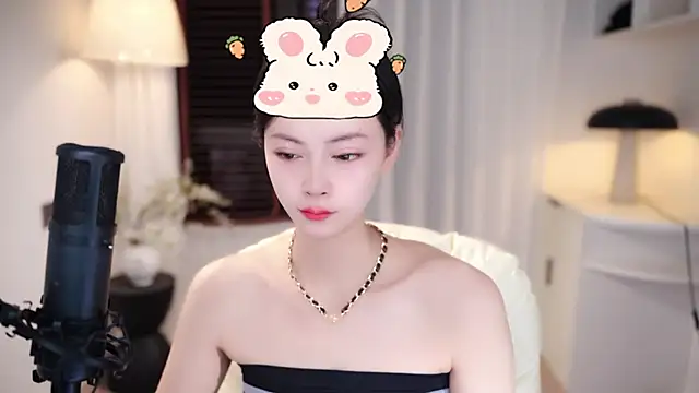 Ocean--Lili online show from October 11, 2:18 pm