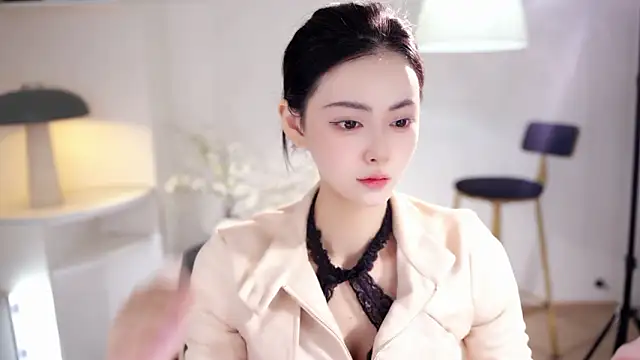 Ocean--Lili online show from February 1, 12:03 pm