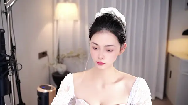 Ocean--Lili online show from January 5, 5:27 pm