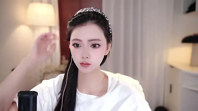 Ocean--Lili online show from September 13, 2:17 pm