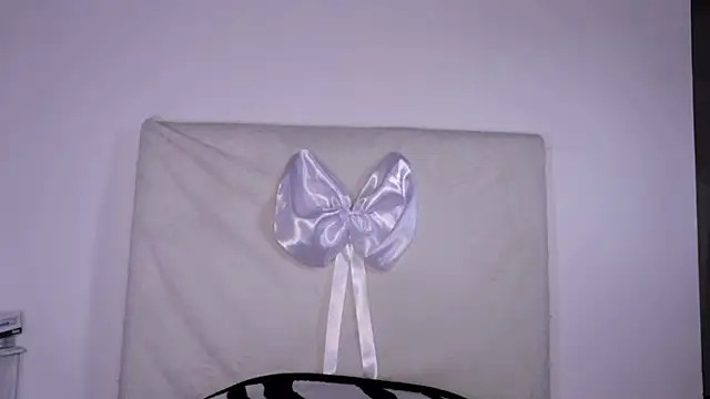 Snapshot of Angelas_dream chatting on June 5, 7:19 pm Angelas dream online show from June 5, 7:19 pm
