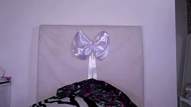 Angelas dream online show from December 17, 6:35 pm