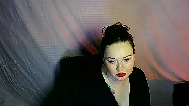 Victoria Marks online show from April 16, 12:33 am