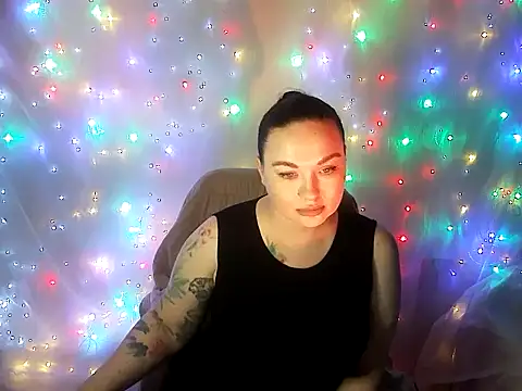 Victoria Marks online show from June 27, 10:27 pm