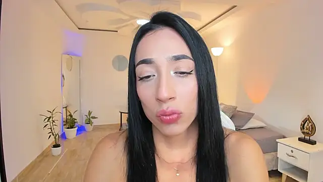 carleee winter online show from June 15, 11:26 pm