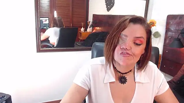 Snapshot of VeronikaWiills chatting on March 23, 2:59 am VeronikaWiills online show from March 23, 2:59 am
