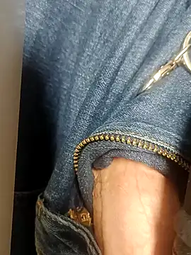 Keimax79 online show from January 8, 8:04 pm