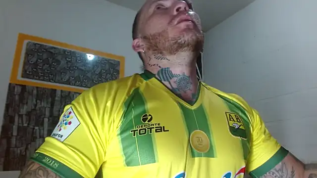 stripnolimits online show from November 8, 11:41 pm