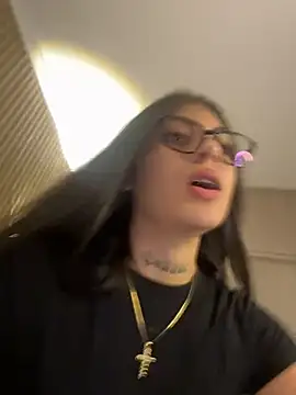 Sarasanders 4 online show from November 9, 2:15 am