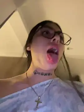 Sarasanders 4 online show from March 14, 1:59 am