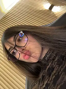 Sarasanders 4 online show from October 20, 12:45 am