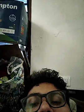 thebrownboi01 online show from November 12, 2:15 am