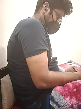 thebrownboi01 online show from November 30, 3:13 pm