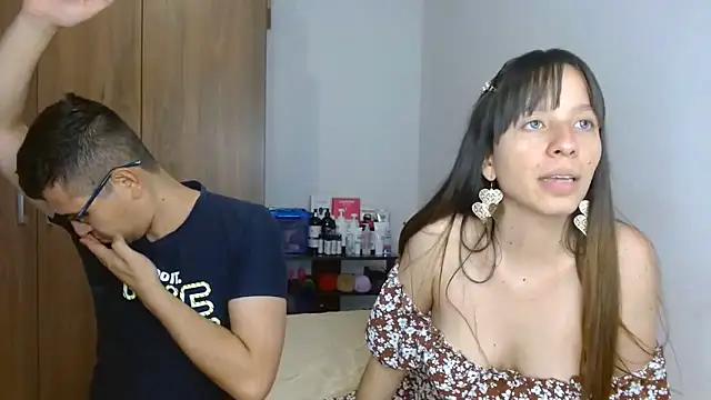 Snapshot of Isaandysex2428 chatting on June 12, 1:58 am Isaandysex2428 online show from June 12, 1:58 am