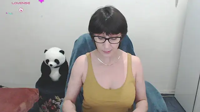 Ammillia online show from December 5, 7:54 am