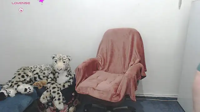 Ammillia online show from January 12, 4:29 pm