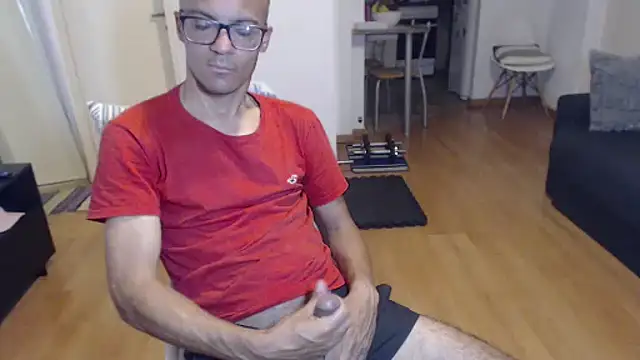 Snapshot of guachin_hunk chatting on November 17, 3:10 am guachin hunk online show from November 17, 3:10 am