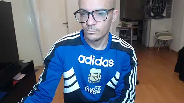 Snapshot of guachin_hunk chatting on July 18, 11:24 pm guachin hunk online show from July 18, 11:24 pm