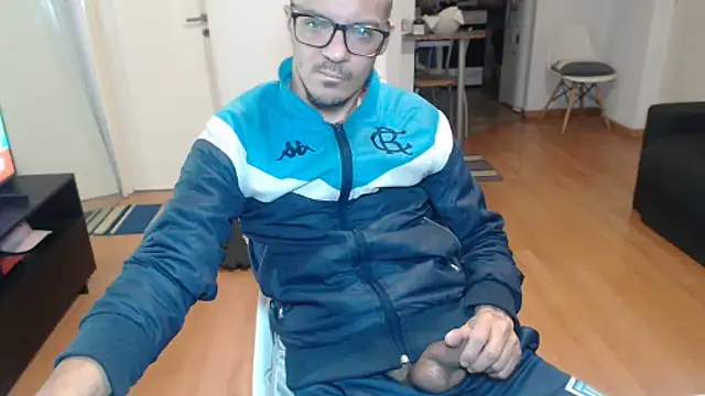 Snapshot of guachin_hunk chatting on June 15, 5:07 am guachin hunk online show from June 15, 5:07 am