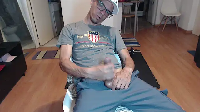 Snapshot of guachin_hunk chatting on September 29, 3:57 am guachin hunk online show from September 29, 3:57 am