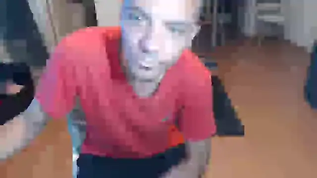 Snapshot of guachin_hunk chatting on November 2, 8:25 pm guachin hunk online show from November 2, 8:25 pm