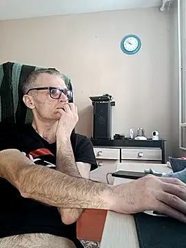 Snapshot of sergeysas chatting on February 18, 7:28 am sergeysas online show from February 18, 7:28 am