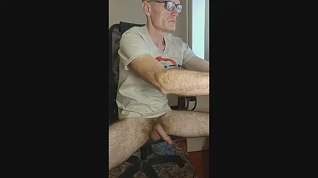 Snapshot of sergeysas chatting on February 26, 7:41 am sergeysas online show from February 26, 7:41 am