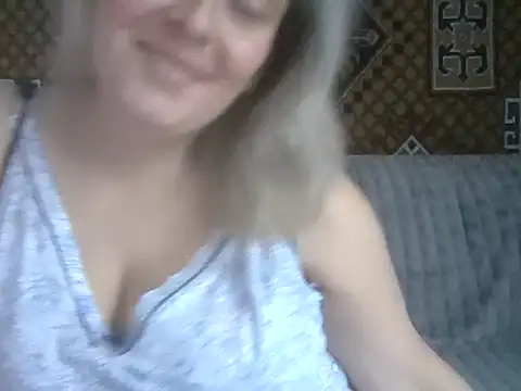 Snapshot of Diana_Britt chatting on October 17, 6:17 am Diana Britt online show from October 17, 6:17 am