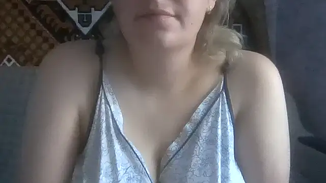 Diana Britt online show from July 18, 3:15 am