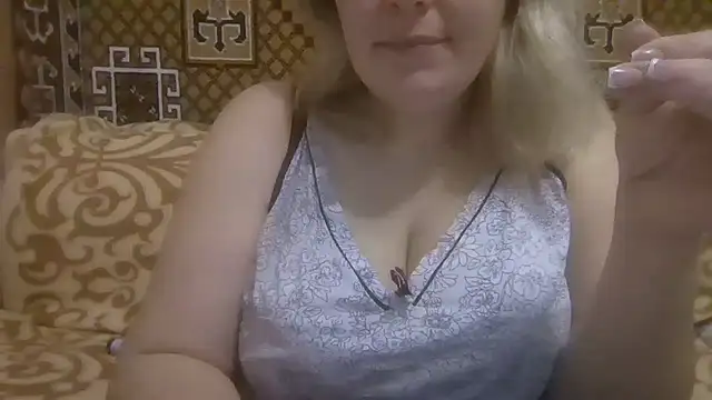 Snapshot of Diana_Britt chatting on December 1, 5:52 am Diana Britt online show from December 1, 5:52 am