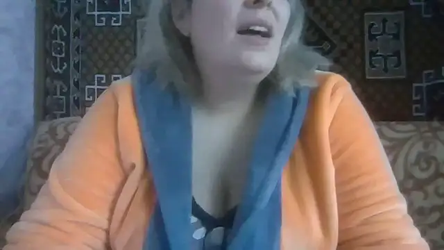 Snapshot of Diana_Britt chatting on January 13, 6:28 am Diana Britt online show from January 13, 6:28 am