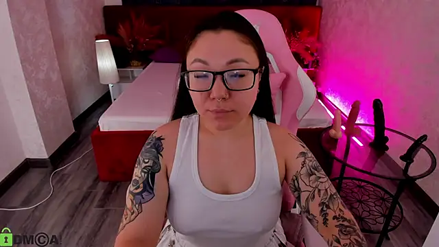 gentle muse online show from April 9, 12:01 am