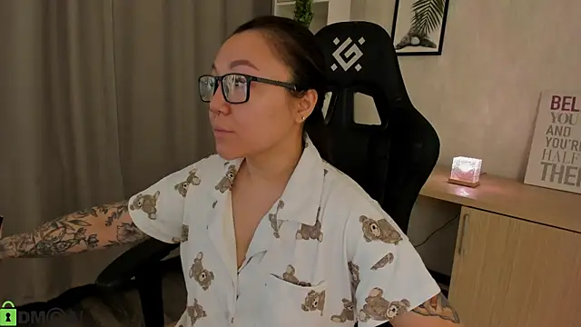 gentle muse online show from February 16, 12:09 am