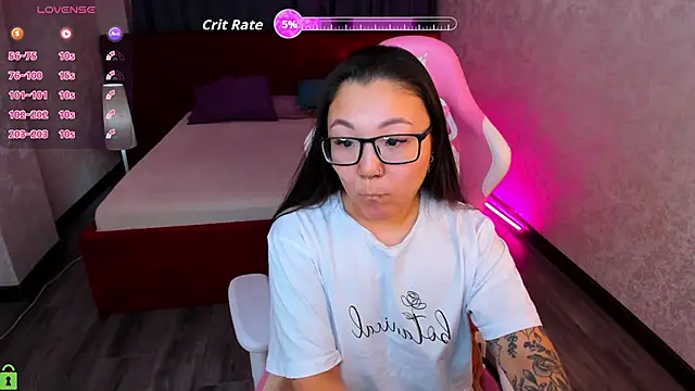 Snapshot of gentle_muse chatting on October 25, 10:43 pm gentle muse online show from October 25, 10:43 pm