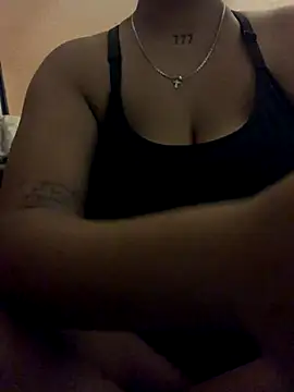 Snapshot of Madsion23 chatting on October 14, 9:15 pm Madsion23 online show from October 14, 9:15 pm