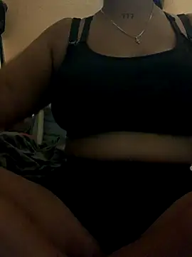 Snapshot of Madsion23 chatting on October 19, 10:01 pm Madsion23 online show from October 19, 10:01 pm