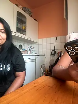 Snapshot of Madsion23 chatting on October 13, 3:13 pm Madsion23 online show from October 13, 3:13 pm