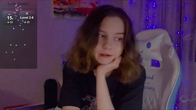 Snapshot of mslilunicorn chatting on December 20, 7:28 pm mslilunicorn online show from December 20, 7:28 pm