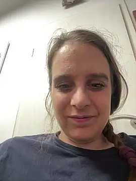 LadyChantale online show from May 11, 6:04 am