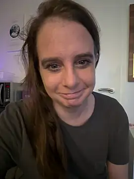 LadyChantale online show from April 6, 6:25 am