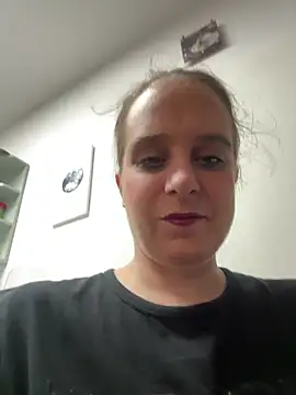 LadyChantale online show from April 4, 5:36 am