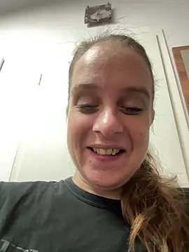 LadyChantale online show from May 5, 4:59 am