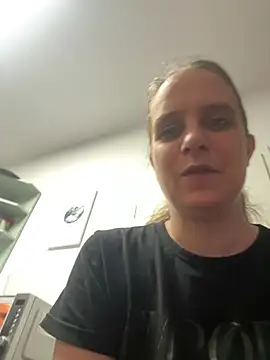 LadyChantale online show from May 15, 6:11 am