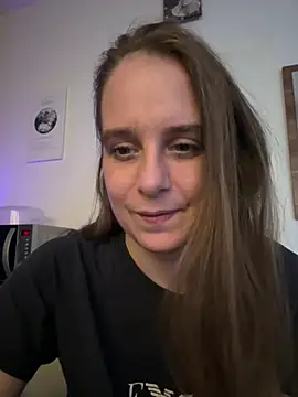 LadyChantale online show from April 11, 7:45 am