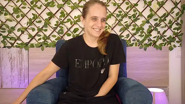 LadyChantale online show from October 23, 8:35 am